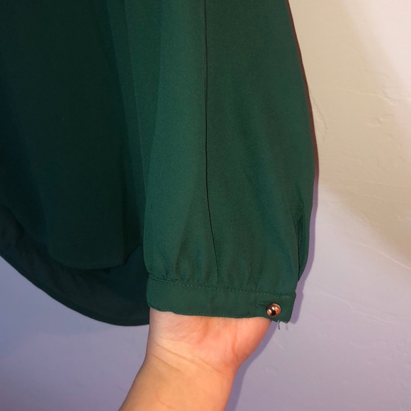 Green High-Low Blouse - Picture 3 of 4